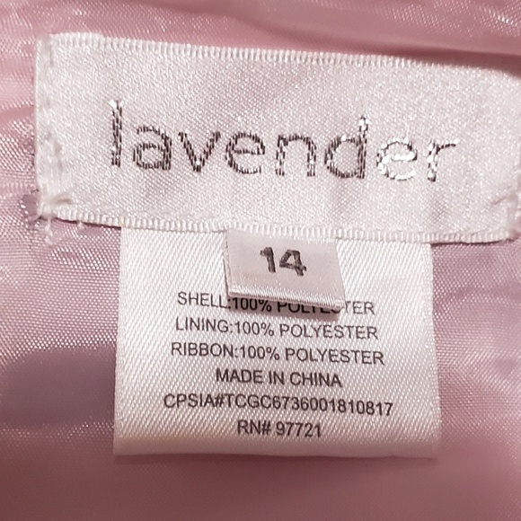 GIRLS FLORAL DRESS. - Picture 3 of 3